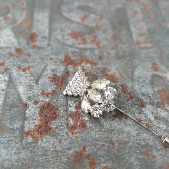 Vintage Austrian Crystal Stickpin Brooch by Continental on Original Card - Picture 7 of 15